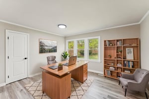 Mount Vernon Rd-S1404-037 virtually staged.jpeg