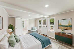 Mount Vernon Rd-S1404-029 virtually staged.jpeg