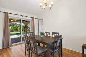 Dining Room 2 of 2
