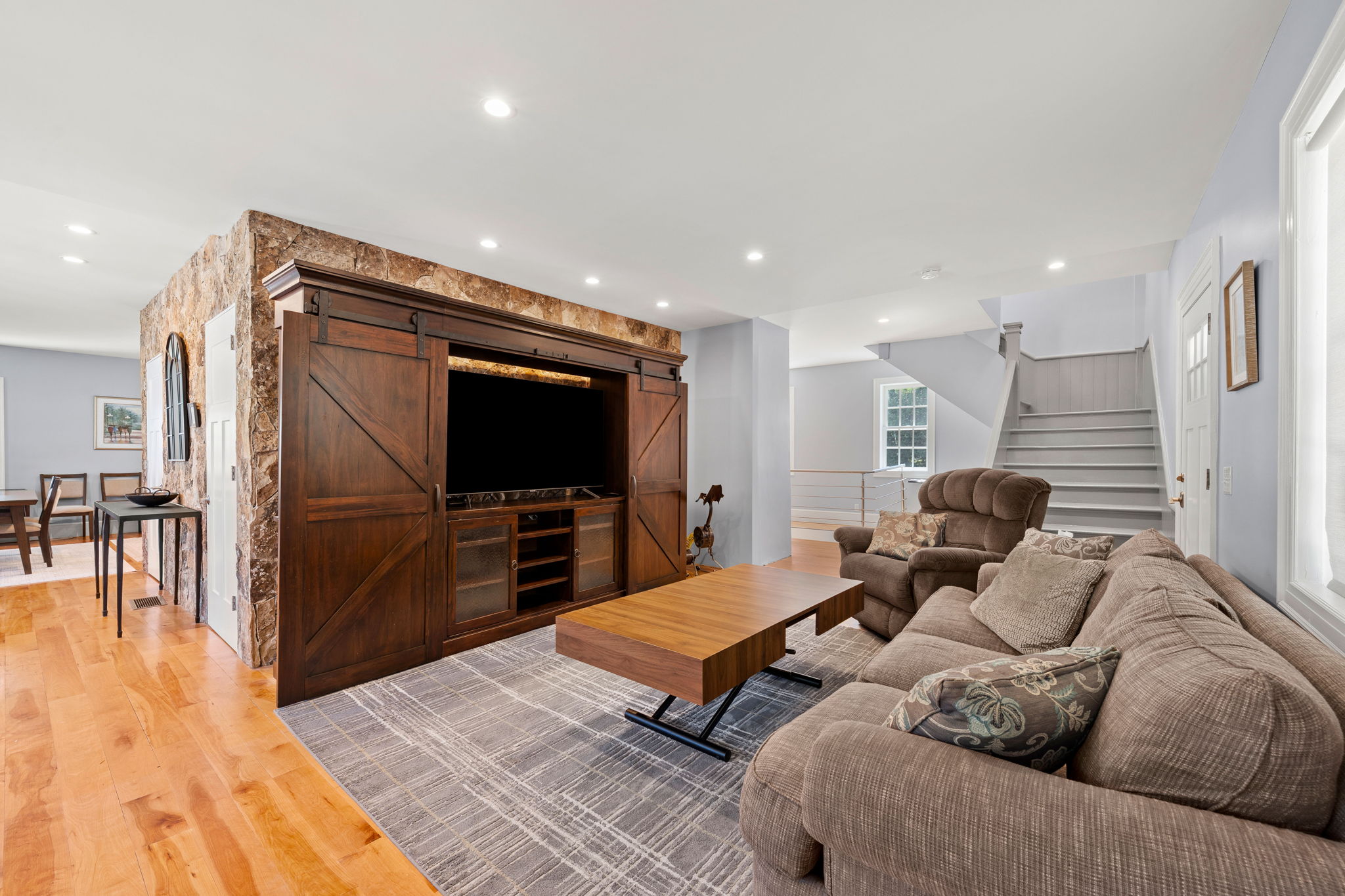 199 Main St, Medway, MA 02053, USA Photo 2