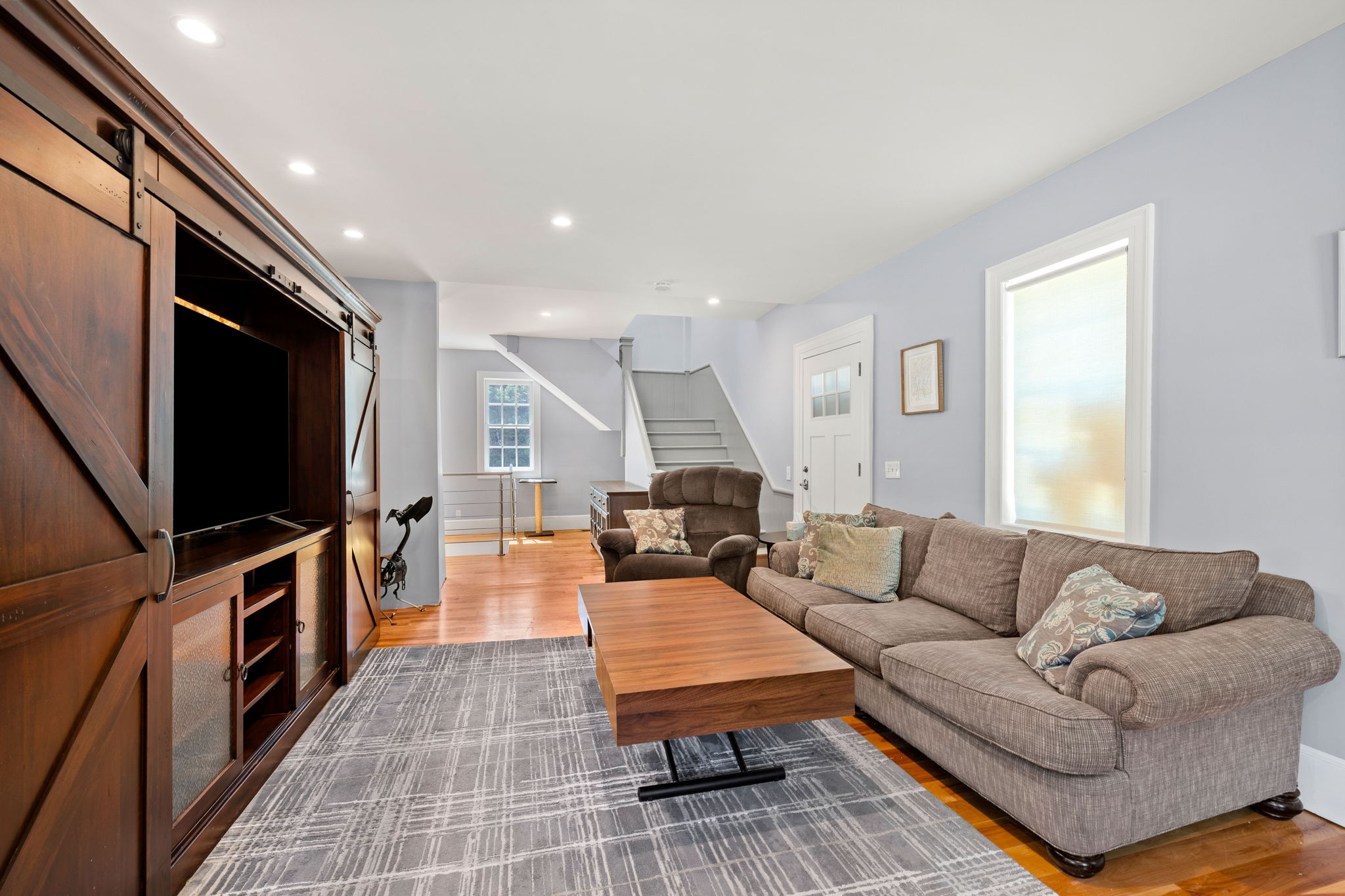 199 Main St, Medway, MA 02053, USA Photo 4
