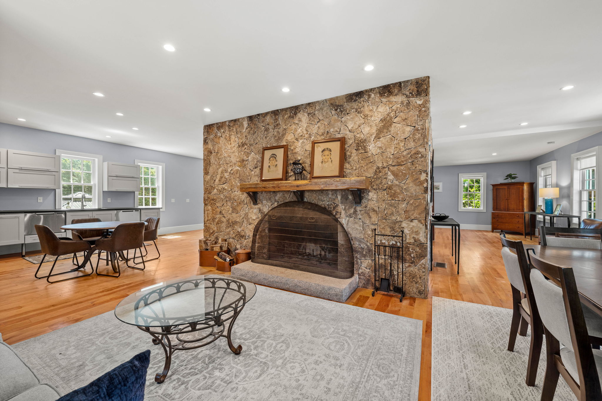 199 Main St, Medway, MA 02053, USA Photo 10