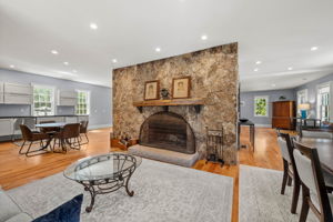 199 Main St, Medway, MA 02053, USA Photo 9