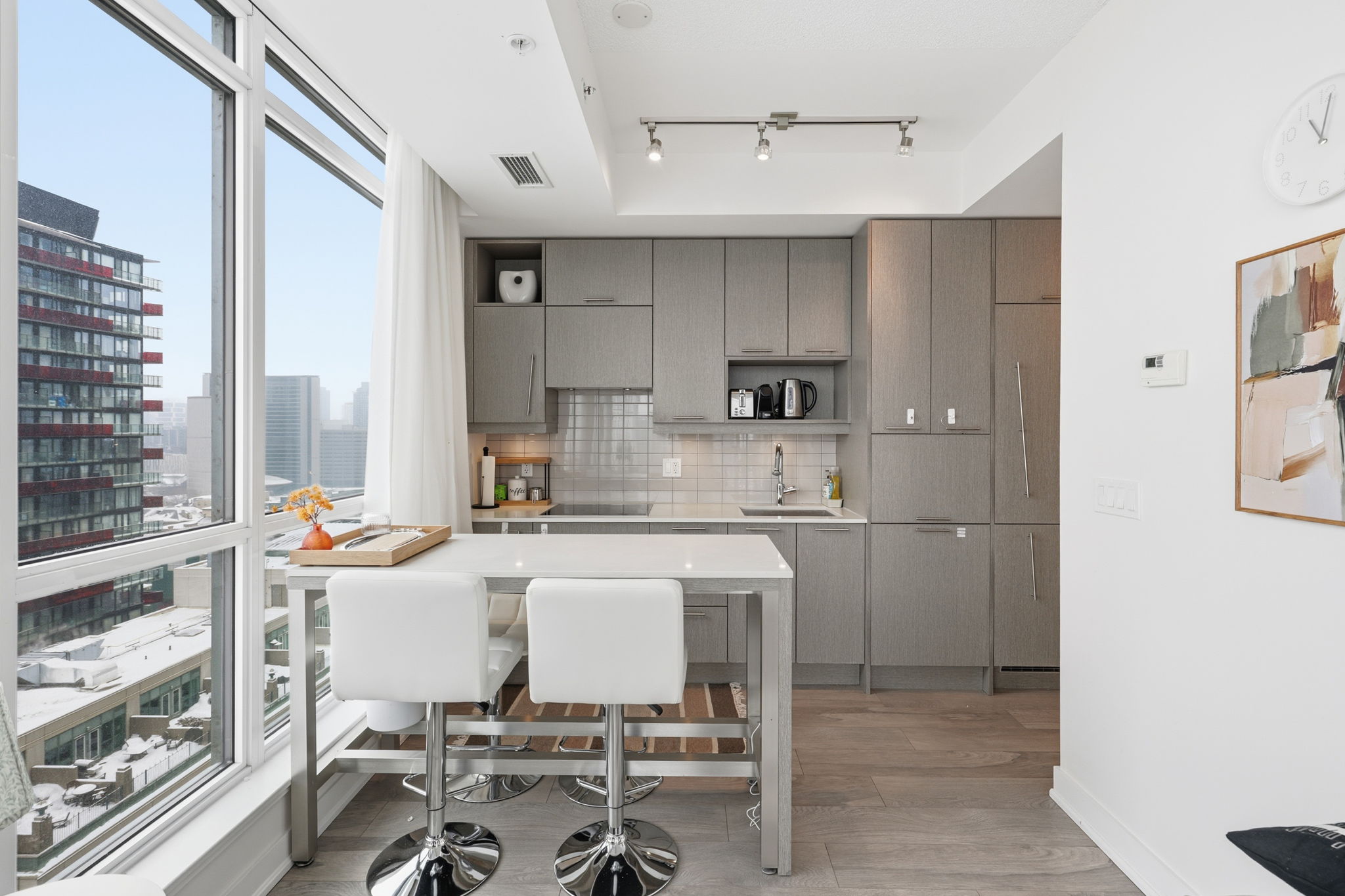 Toronto property showcase — delivered property photograph 9