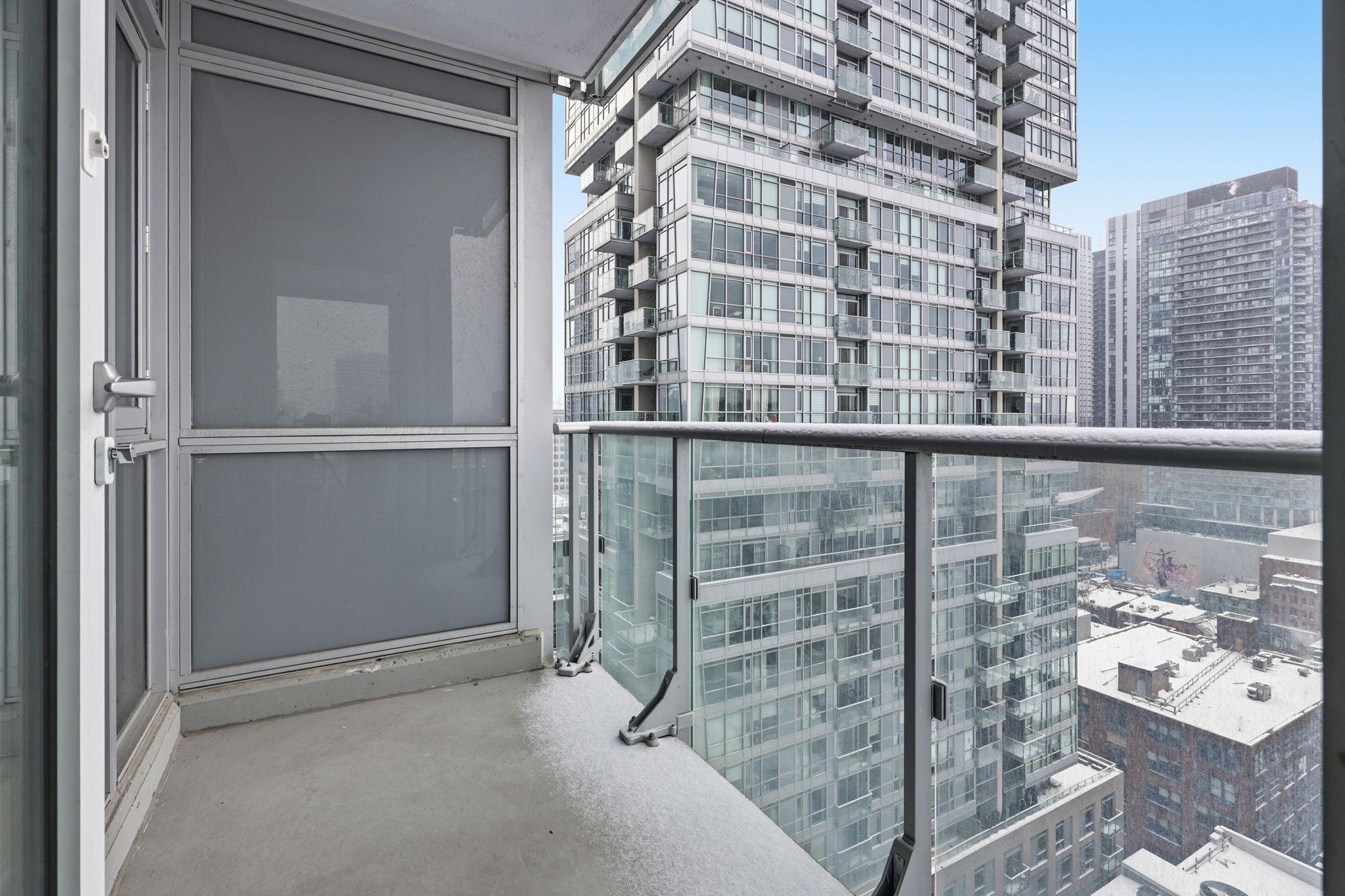 Toronto property showcase — delivered property photograph 19
