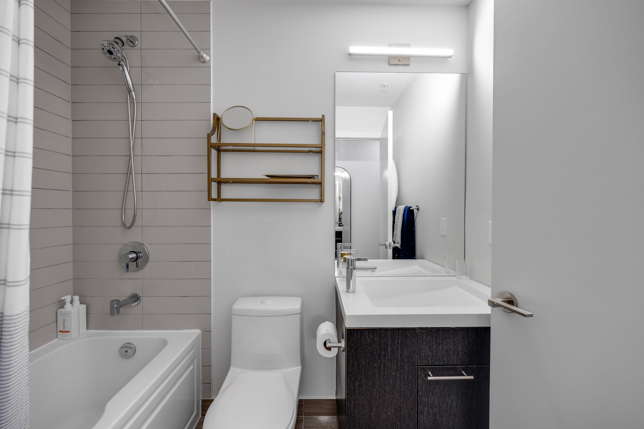 Toronto property showcase — delivered property photograph 10