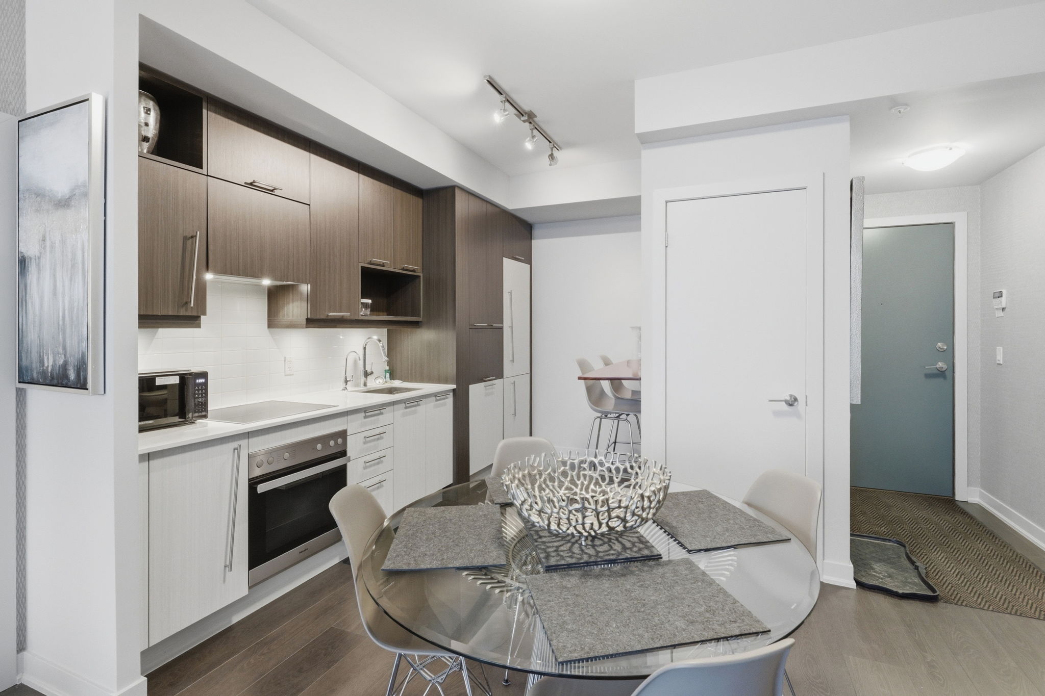 Property in Toronto — delivered property photograph 3