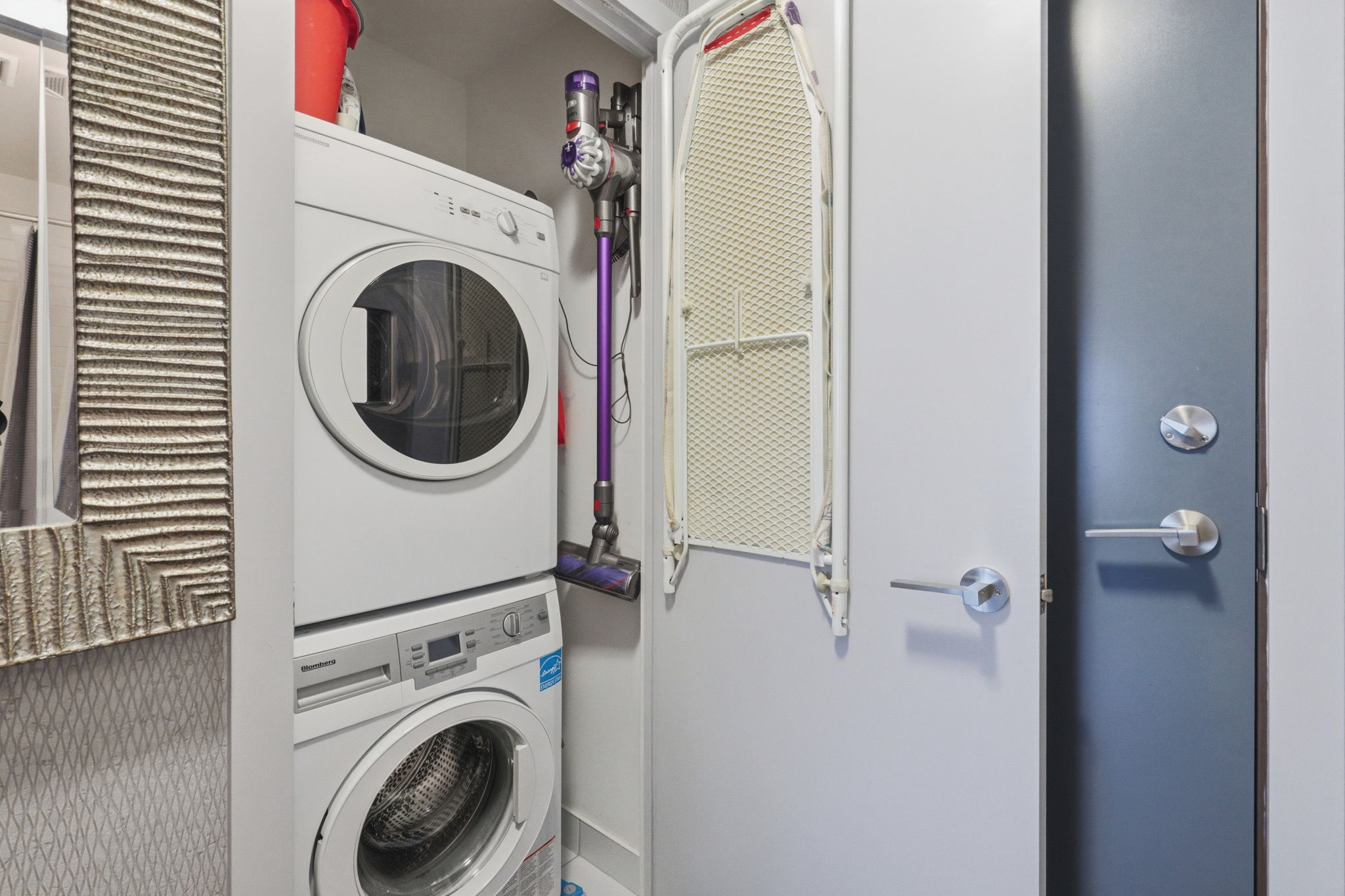 Property in Toronto — delivered property photograph 16