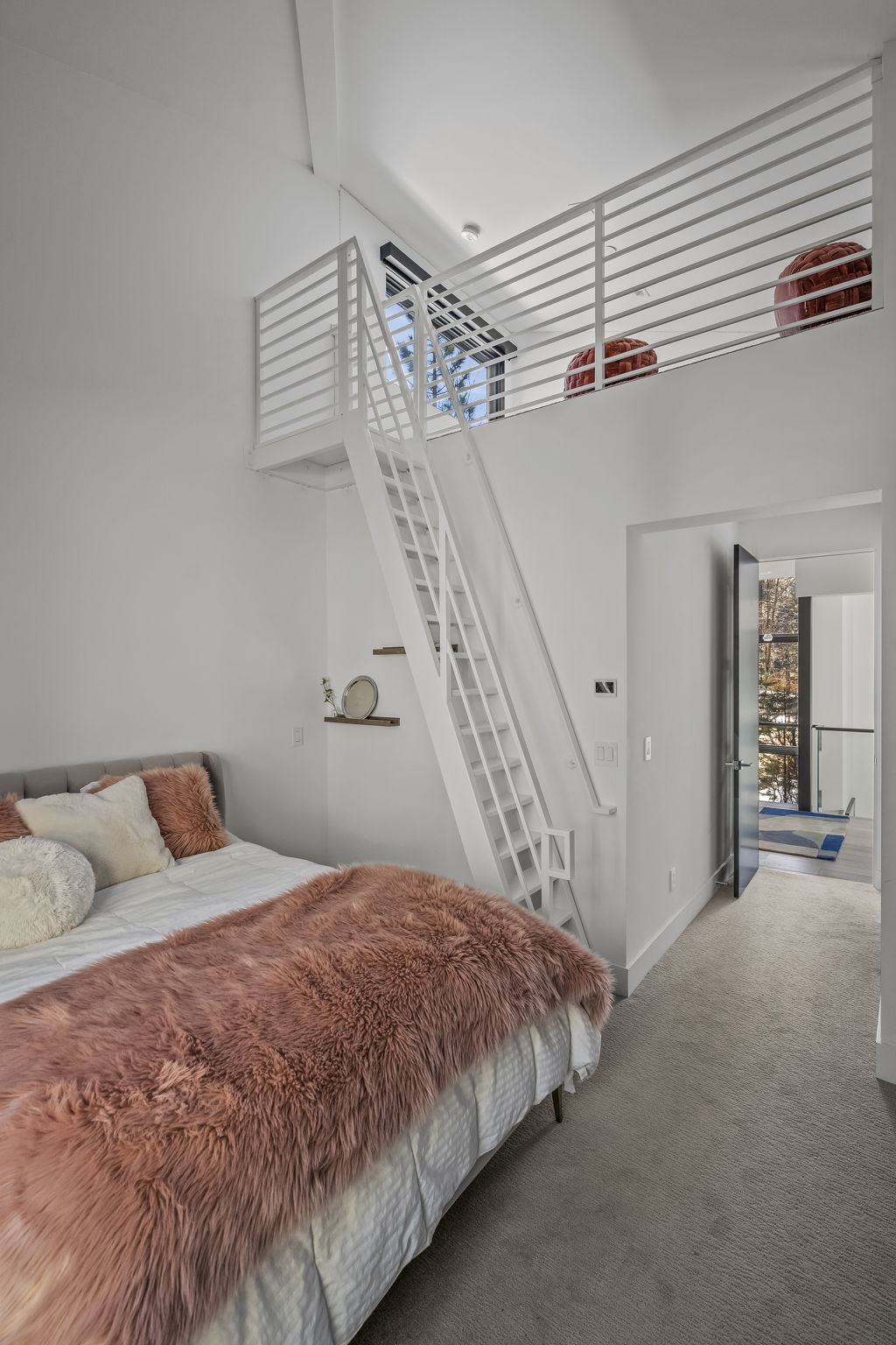 One of 4 upstairs suites