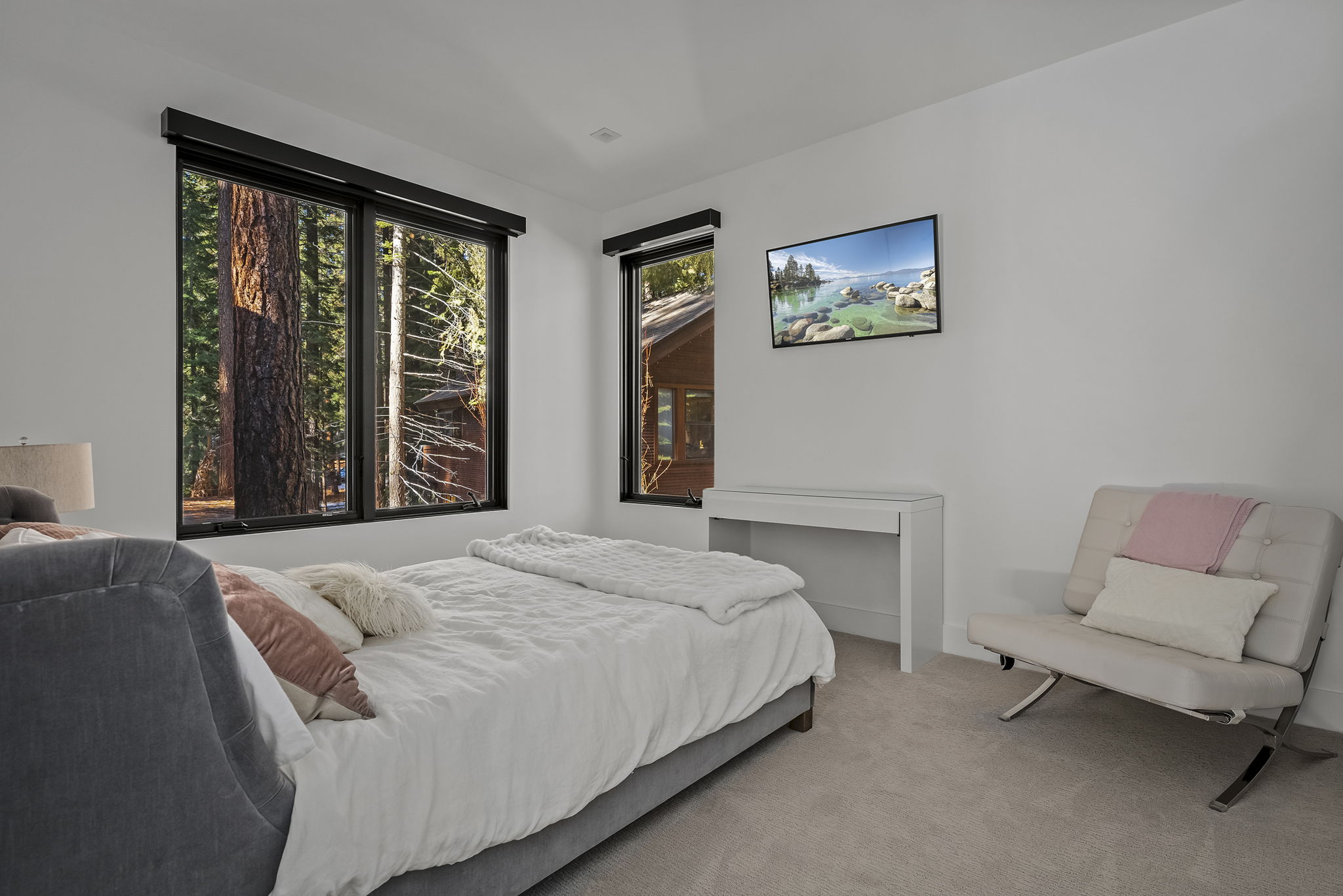 One of 4 upstairs suites