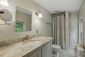  Photo 47