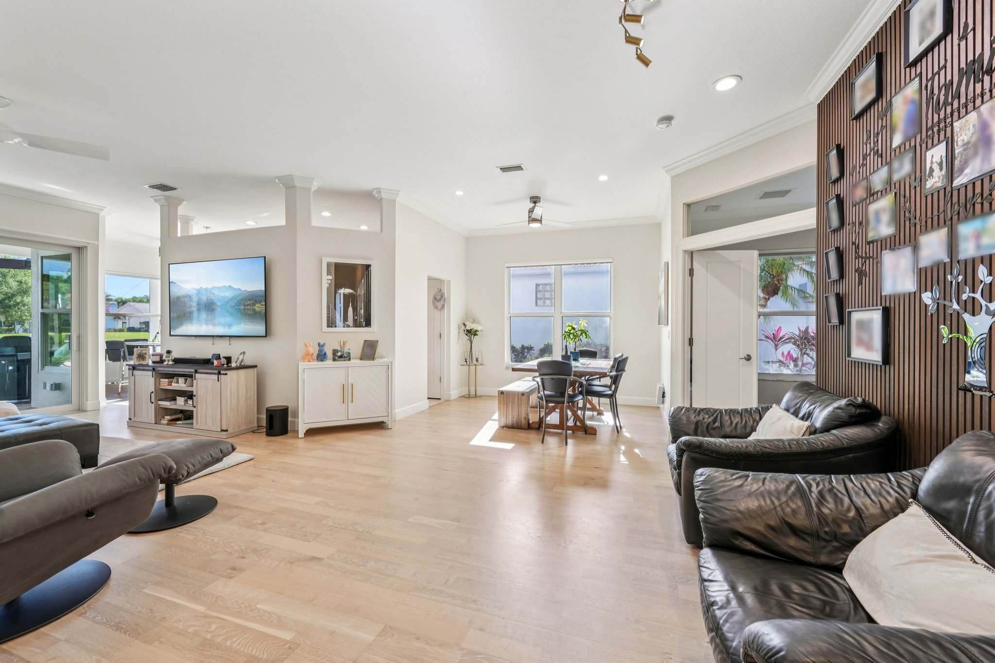 Vista Ln-S2803-007.jpg