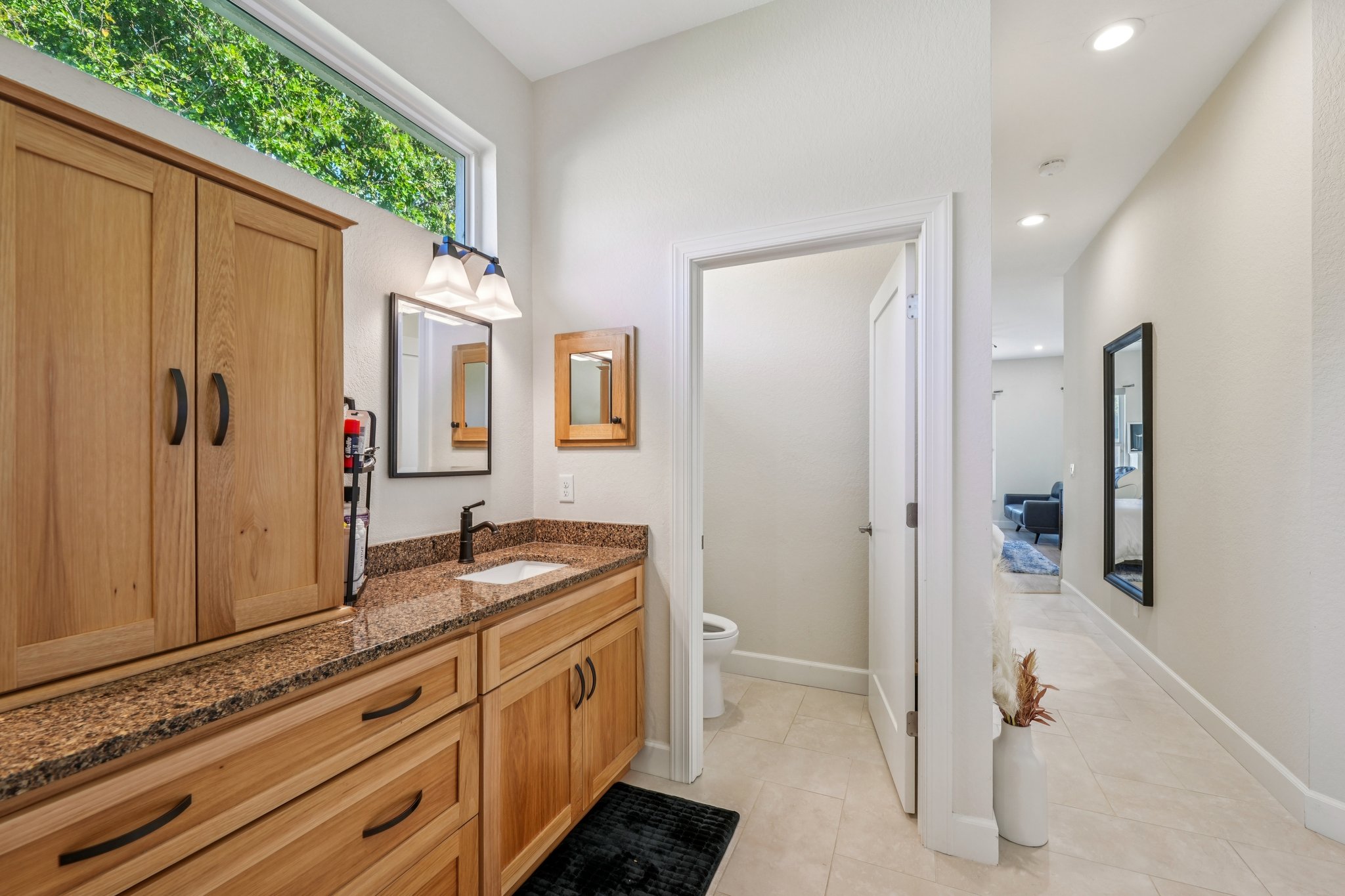 Vista Ln-S2803-023.jpg