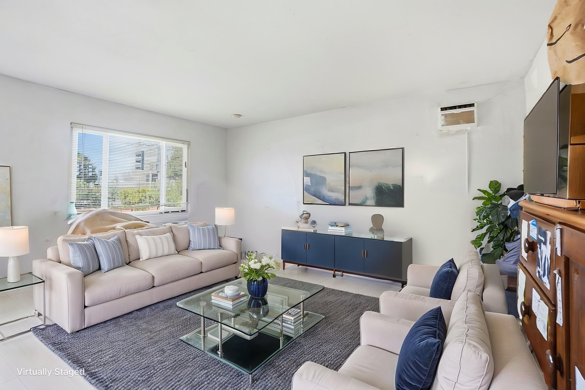 008_F8_1990 Sunshine Dr virtually staged.jpeg