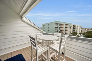 Upper Level Bonus Room Balcony2