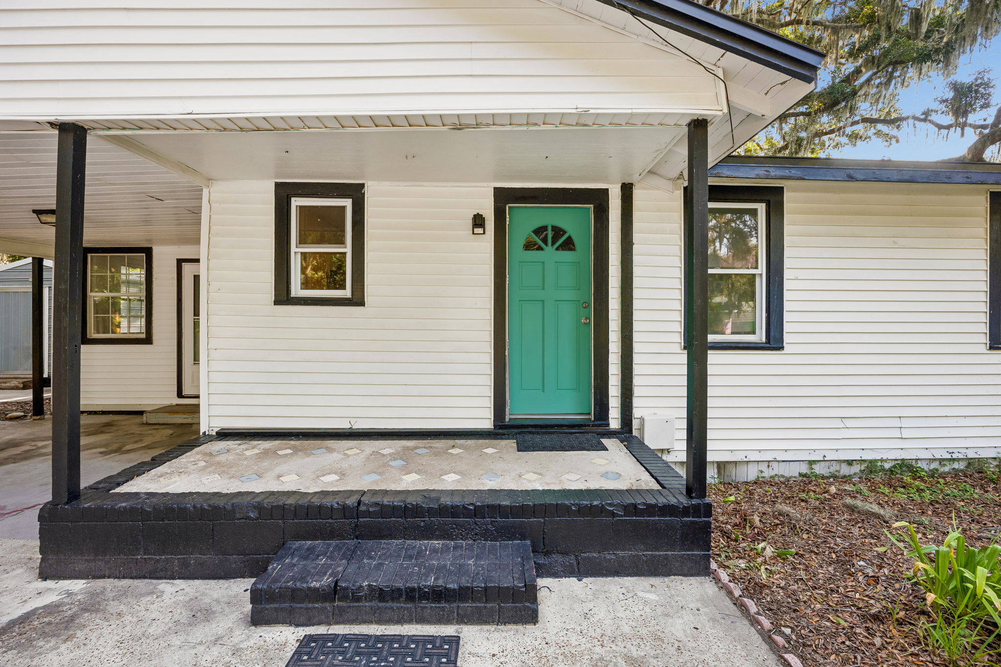 Front Entry Detail