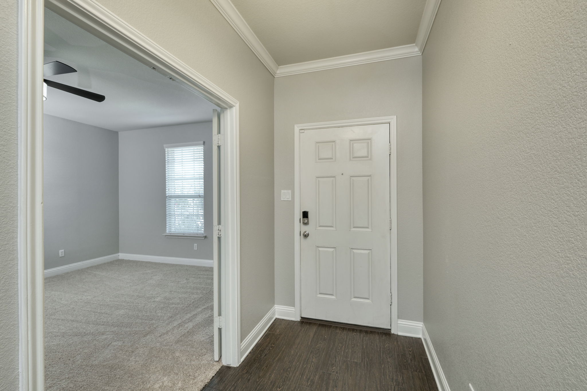 Foyer/Office