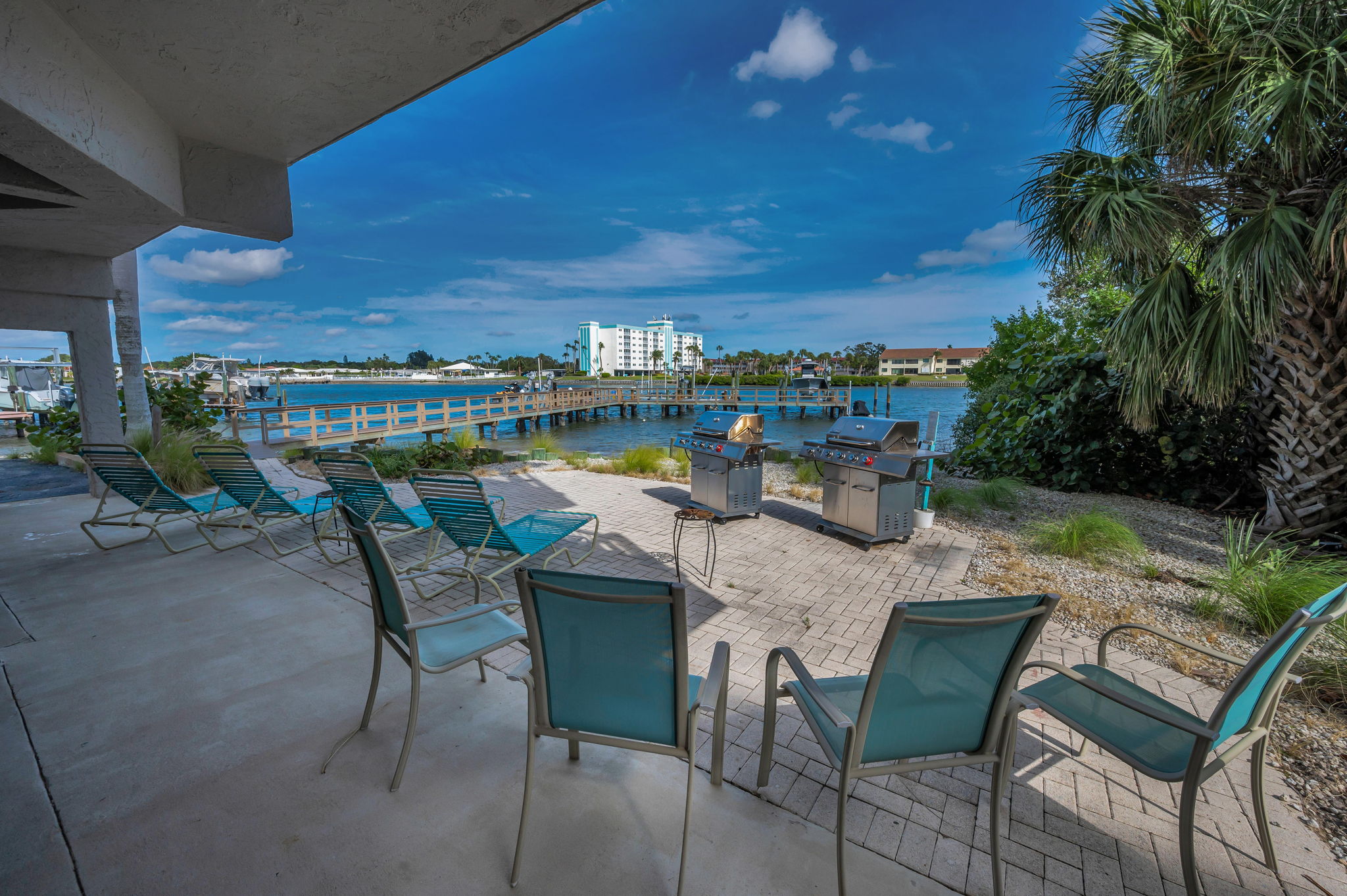 Grilling and Lounging Area3
