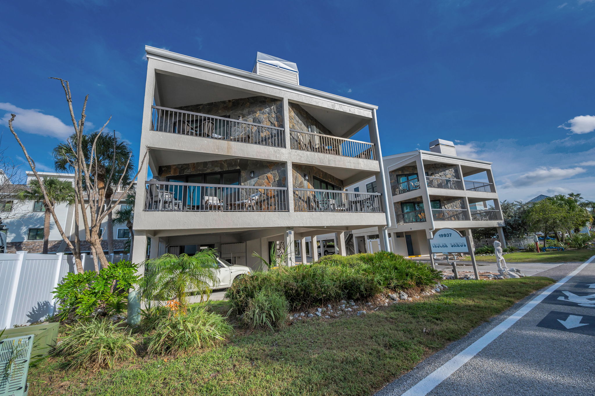 Indian Sands Front Exterior4