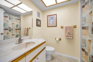 Bathroom2