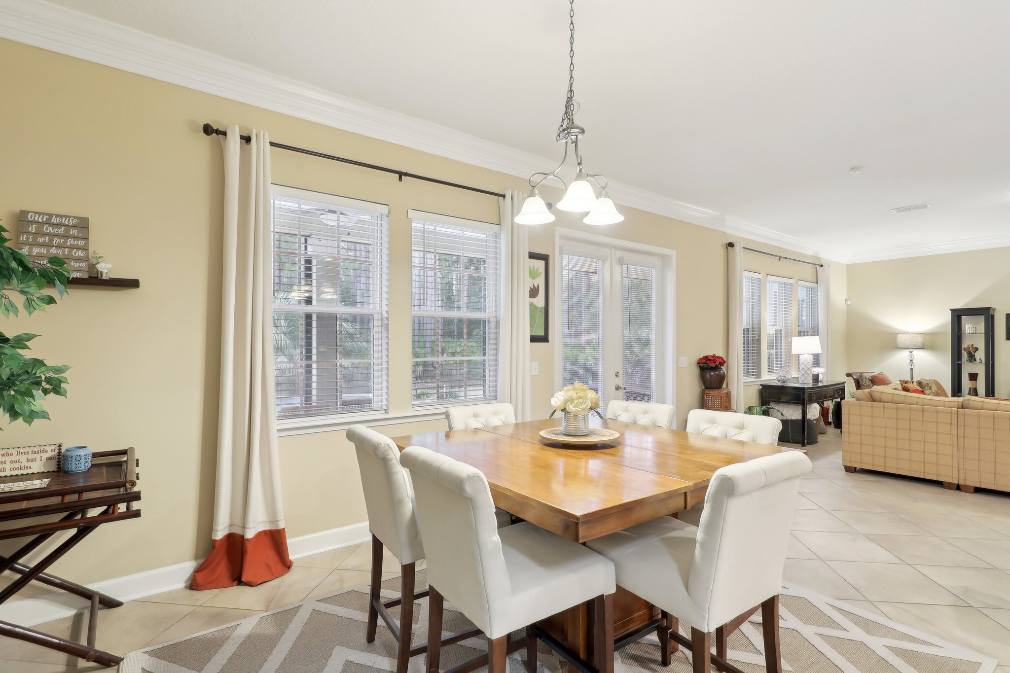 Bridgewood Dr-009.jpg