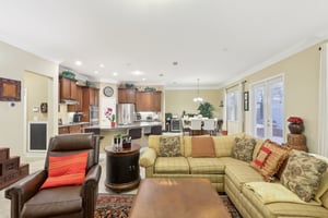 Bridgewood Dr-007.jpg
