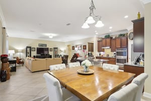 Bridgewood Dr-010.jpg