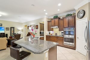 Bridgewood Dr-015.jpg