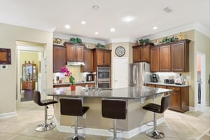 Bridgewood Dr-018.jpg