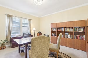 Bridgewood Dr-019.jpg