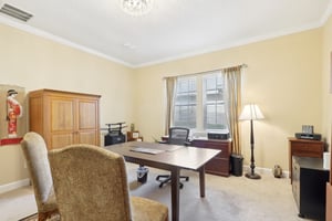 Bridgewood Dr-020.jpg
