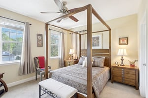 Bridgewood Dr-039.jpg