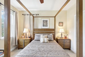 Bridgewood Dr-041.jpg