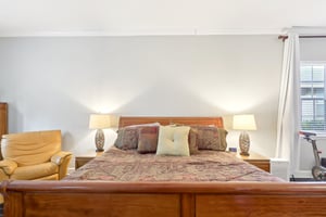 Bridgewood Dr-047.jpg