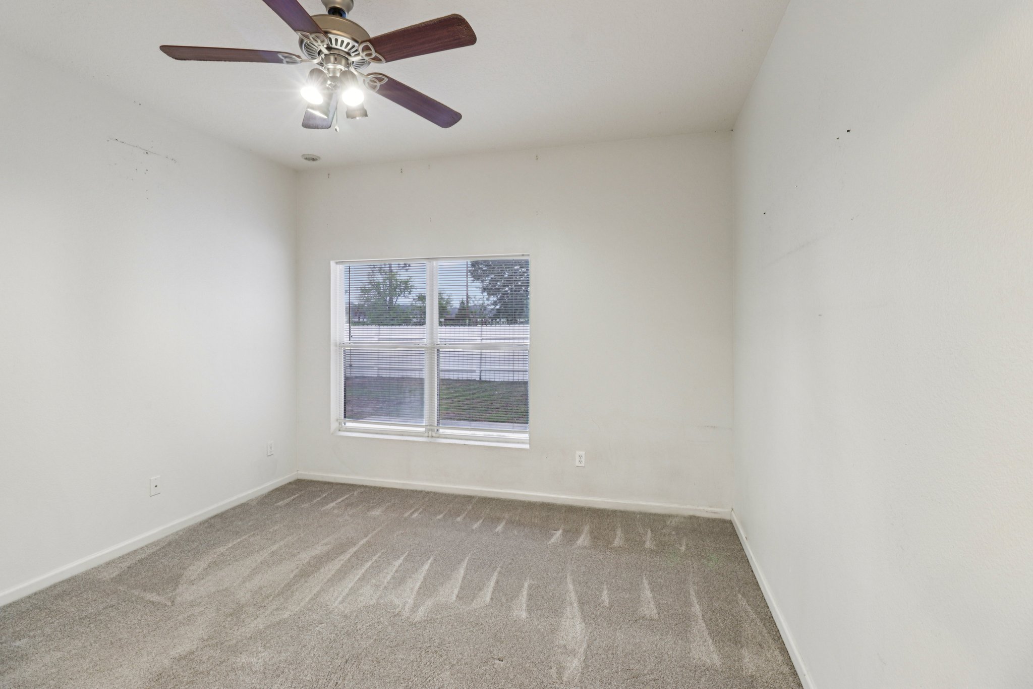 Yellowfin Dr-S0804-019.jpg