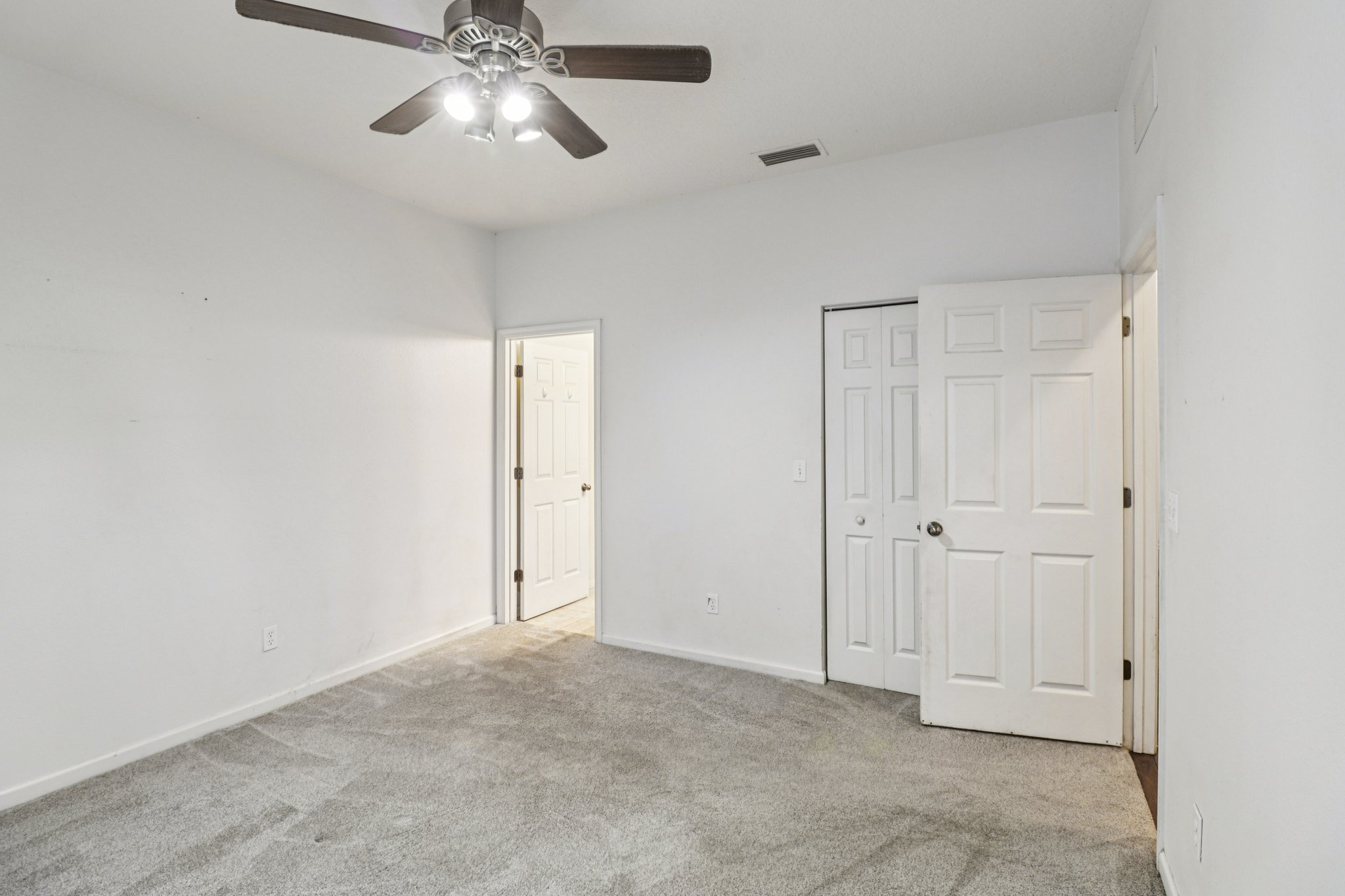 Yellowfin Dr-S0804-021.jpg