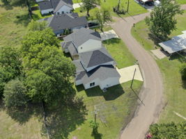  Photo 31