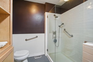  Photo 37