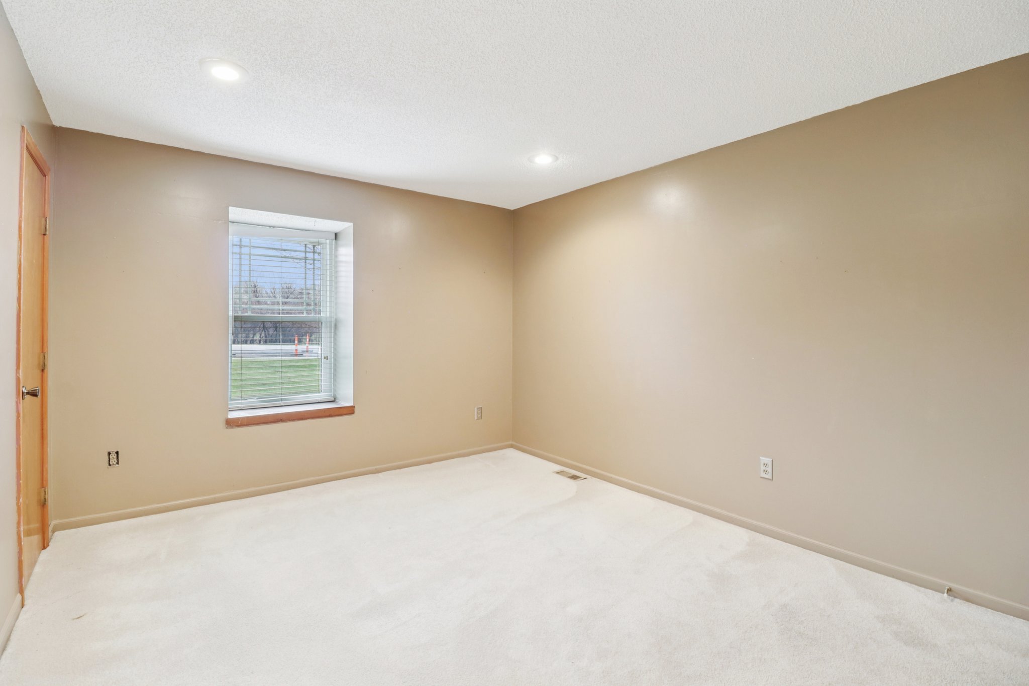 W 119th St-S0703-026.jpg