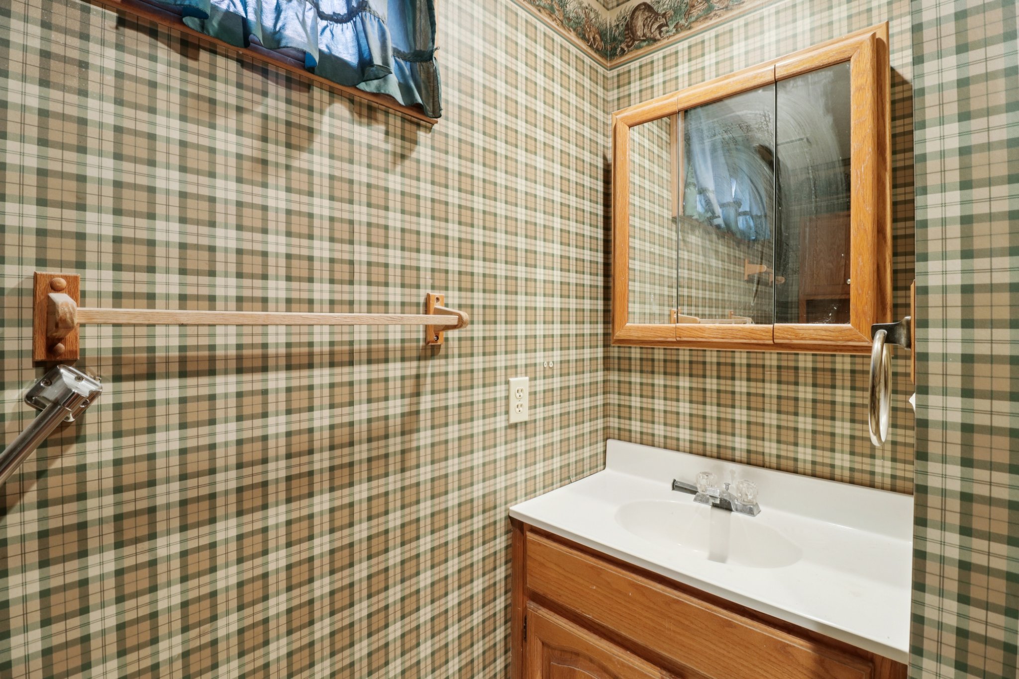 W 119th St-S0703-036.jpg