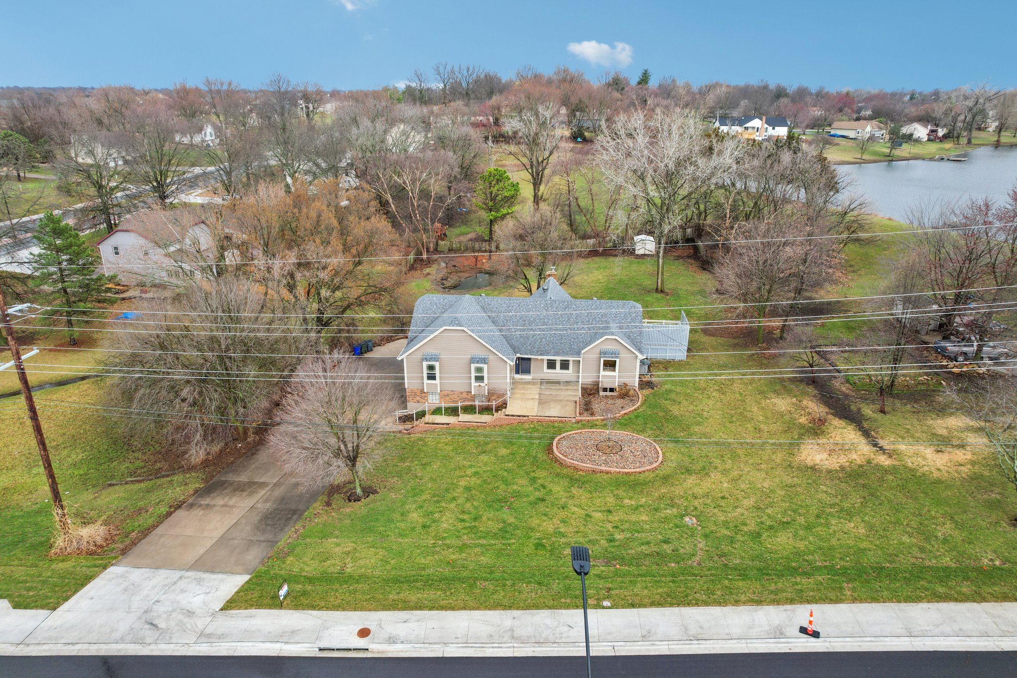 W 119th St-S0703-048.jpg