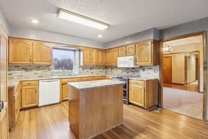 W 119th St-S0703-013.jpg