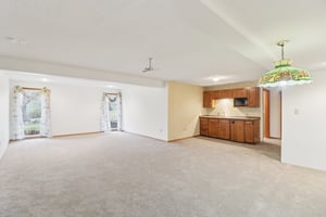 W 119th St-S0703-027.jpg