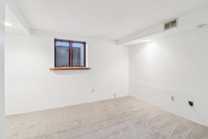 W 119th St-S0703-034.jpg