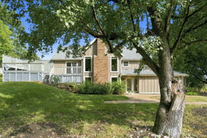  Photo 32