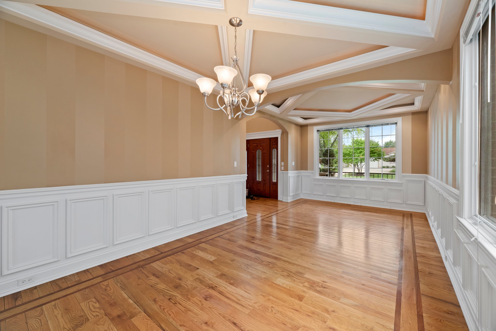 1N121 Ellis Ave, Carol Stream, IL 60188, US Photo 5