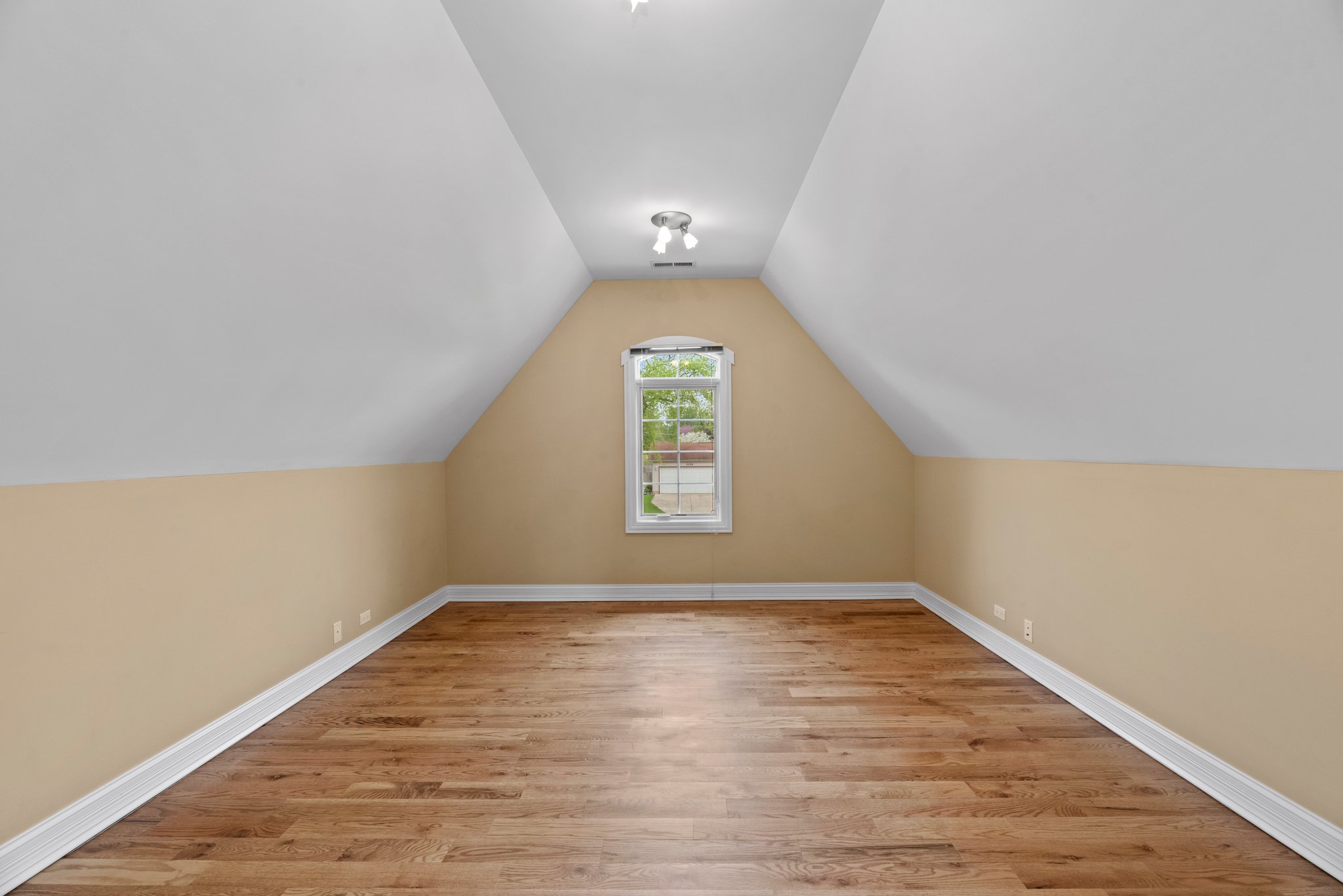 1N121 Ellis Ave, Carol Stream, IL 60188, US Photo 18