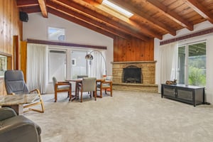 1N570 Forest Ave-S2606-009.jpg