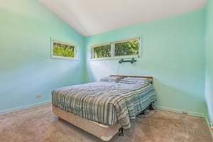 1N570 Forest Ave-S2606-022.jpg