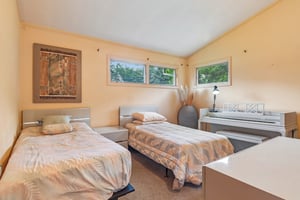 1N570 Forest Ave-S2606-026.jpg